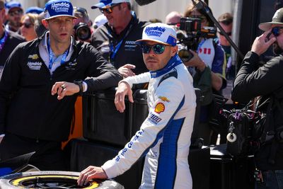 Ryan Hunter-Reay leads chaotic Indianapolis 500 after bizarre incidents