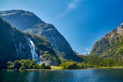 Retire in New Zealand for Lush Landscapes and a Relaxed Vibe