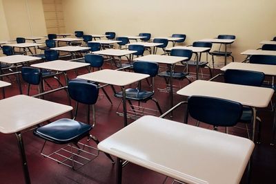 10 Things You Should NEVER Ask at a High School Reunion