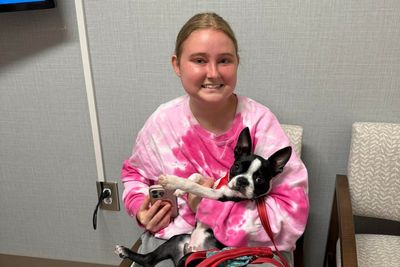 Social media influencer Anna Grace Phelan dies of cancer aged 19