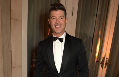 Robin Thicke proposes to April Love Geary for a second time