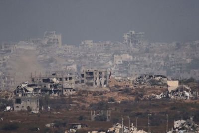 Live updates: Israeli strikes pound Gaza as a US-backed group plans to start aid operations