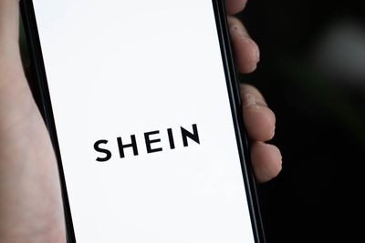 EU calls on Shein to respond to claims of fake discounts and pressure selling