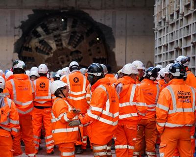 HS2 investigates claims company overcharged for supplying workers