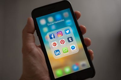 6 Signs Location Sharing Is Less About Love—and More About Surveillance