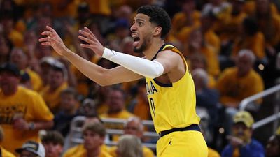 NBA Fans Were Pumped to Find Out Tyrese Haliburton's Dad Can Return to Pacers Games