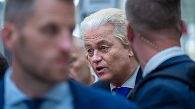 Geert Wilders threatens Dutch coalition with cabinet crisis over migration plan