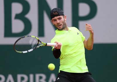 Roland Garros: Jacob Fearnley downs Stan Wawrinka as Brits progress through opening stages in Paris