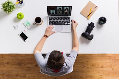 8 Side Hustles Millennials Are Turning Into Careers