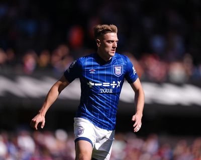 Chelsea ramp up push for new striker with talks over Delap and interest in Ekitike