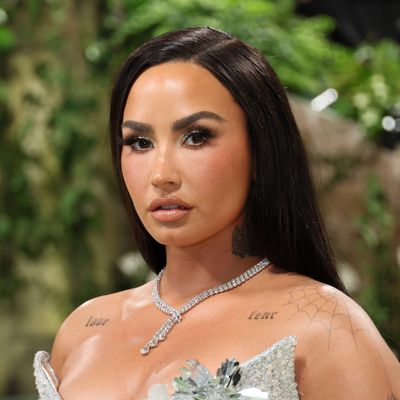 Broken Pearls Adorned Demi Lovato's Vivienne Westwood Corseted Wedding Reception Gown