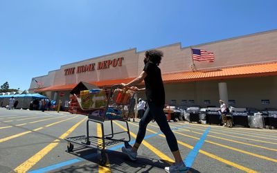 While Walmart Buckles, Home Depot Holds the Line on Prices