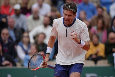 Cameron Norrie stuns 11th seed Daniil Medvedev in five-set French Open thriller