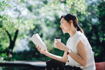 JPMorgan unveils its 2025 summer reading list for the wealthy