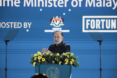 Malaysia’s Anwar Ibrahim calls for a ‘fiercely independent ASEAN’ as he builds ties with the Middle East and China
