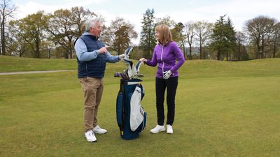 Can You Show Another Golfer What Club You've Just Hit (If You Don't Say Anything)?