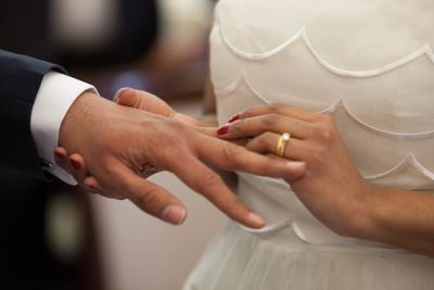 7 Psychological Reasons Some People Stay Married for Image Alone