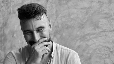 8 Ways to Tell If He’s Emotionally Available