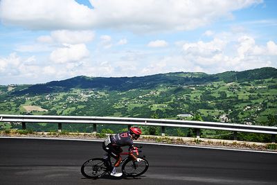 The Giro d'Italia is darn beautiful and damn hard - Larry Warbasse column