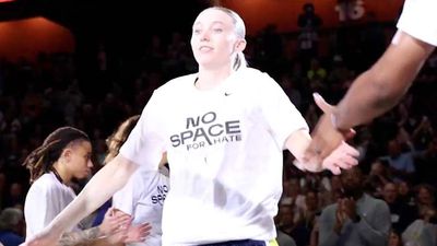 Paige Bueckers Welcomed With Loud Ovation in Connecticut During Wings' Intros vs. Sun