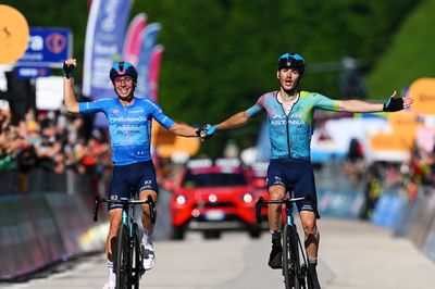 Christian Scaroni climbs to Giro d'Italia stage 16 win as Isaac del Toro clings onto race lead after GC shakeup