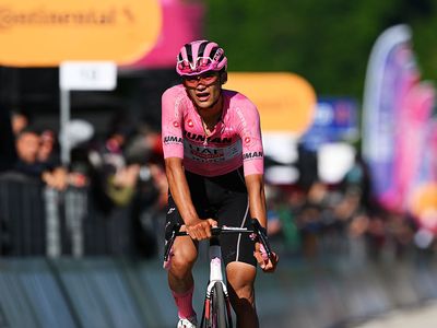 'l'll fight to the very end' - Isaac del Toro forced to battle for every second in Giro d'Italia to retain maglia rosa