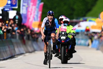 Derek Gee and Michael Storer go deep to move up in Giro d'Italia GC battle
