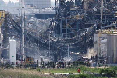 At least 5 killed after fire rips through chemical plant in China