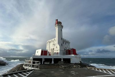 ‘We’re losing eyes on the coast’: death of Canadian lightkeeper casts doubt on future of shoreside guardians