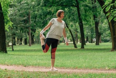 Fitness experts share tips on how to keep fit outdoors this summer