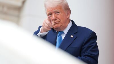‘Chrisley Knows Best’ stars get Trump pardon call from Oval Office after cheating banks out of tens of millions