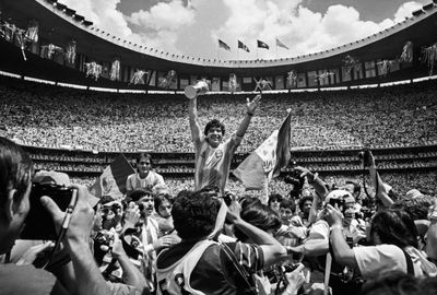 Check out iconic photos of some of the greatest ever sportsmen in Camera Work's free virtual gallery!