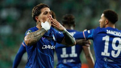 Chelsea Win 2024–25 Conference League After Comeback Victory in Final