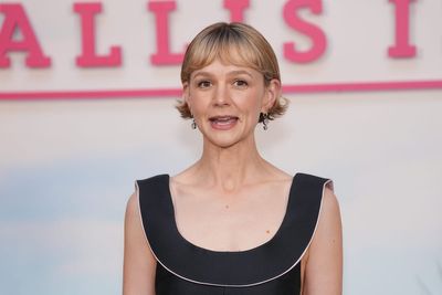Carey Mulligan ‘checked by medic’ during freezing Welsh summer filming
