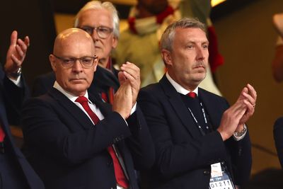 Manchester United report: INEOS on 'high alert' as PSG star rejects new contract