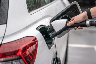 EV charging points to be made faster to install as Labour cuts red tape