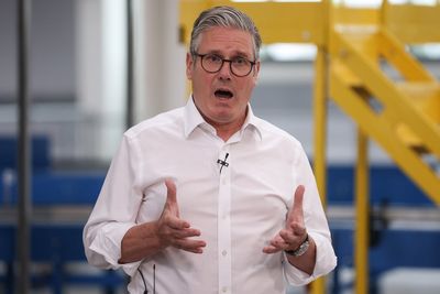 Starmer hints at scrapping two-child benefit cap to tackle poverty