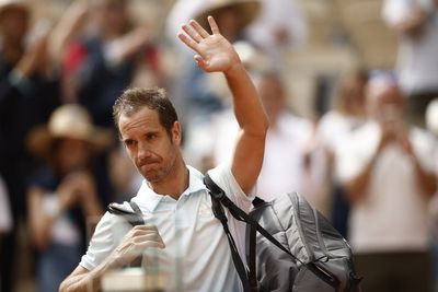 Richard Gasquet bids adieu at French Open as Jannik Sinner eases through