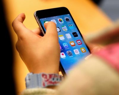 Tech trial for Australia’s social media ban ‘broadly on track’ amid concerns under-16s could circumvent systems