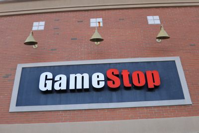 GameStop Buys $500 Million in Bitcoin in First Major Crypto Move