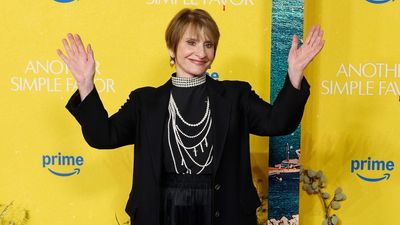 Patti LuPone, what are you doing?