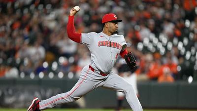 Dodgers Acquire Former All-Star Pitcher in Trade With Reds
