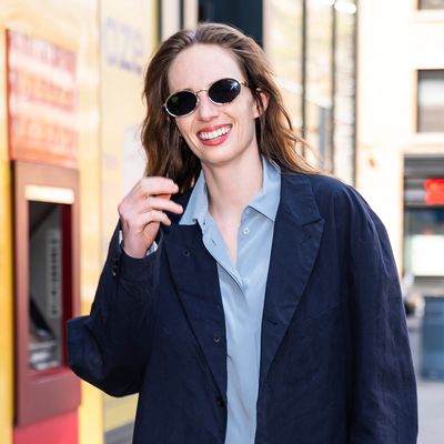 The Belt Bag Trend Is Still Dominating Street Style, Thanks to Maya Hawke
