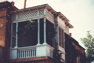 8 Old Home Features No One Knows How To Use Anymore