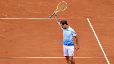 Roland Garros: Five things we learned on Day 5: A whole lot of love for Gasquet