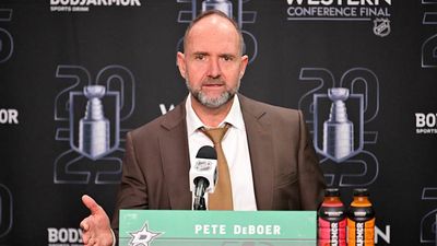 Stars Coach Pete DeBoer Throws Goalie Under the Bus After Team’s Elimination