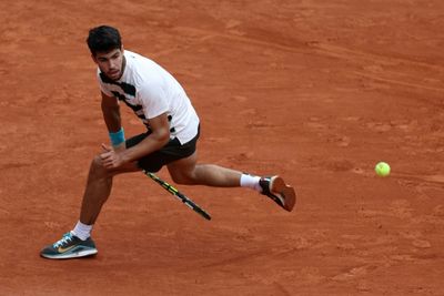 Reigning Champions Alcaraz, Swiatek Eyeing French Open Second Week