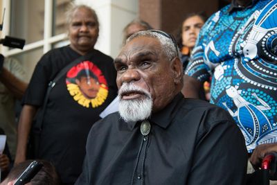 Family of Warlpiri man who died after being restrained by police in supermarket demands independent inquiry