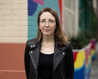 Mary Halvorson: About Ghosts review – restless beauty from jazz’s shape-shifting guitarist