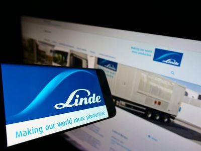 Is Linde Stock Underperforming the Dow?